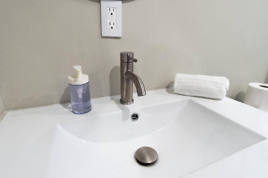Elegant Miami Apartment East Little Havana / Free Parking Экстерьер фото